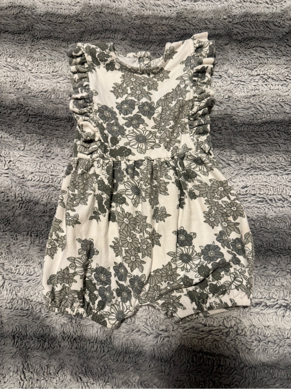 Kate Quinn 12-18 Month Gray Floral Bubble Romper